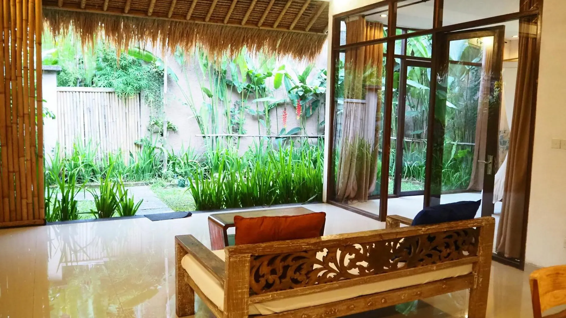 De'Dalam Hidden Gem Villa Ubud 0*,